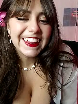 Snapshot of Selikayle_ chatting on May 4, 2026, 9:44 pm Selikayle online show from May 4, 2026, 9:44 pm