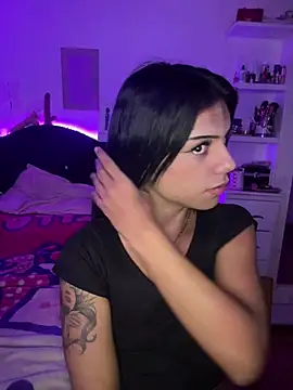 Snapshot of andyy_x chatting on July 5, 2026, 4:30 am andyy x online show from July 5, 2026, 4:30 am