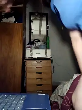 CherryRabitt online show from April 8, 2026, 3:50 am