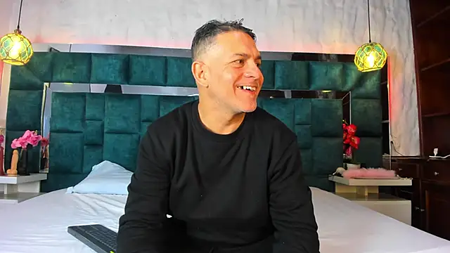 ViceSweet online show from February 4, 2026, 5:02 am