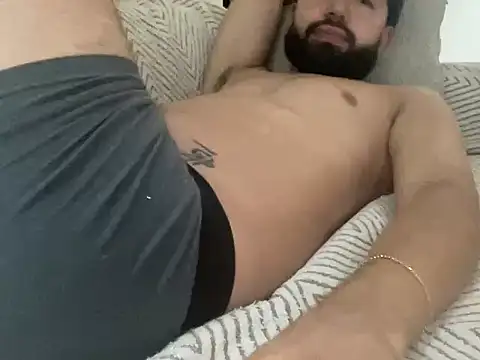 nicovega1  online show from February 11, 2026, 5:23 am