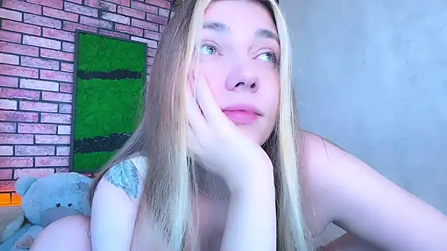 Snapshot of Eva_StarXXXX chatting on February 21, 2025, 2:28 am Eva StarXXXX online show from February 21, 2025, 2:28 am