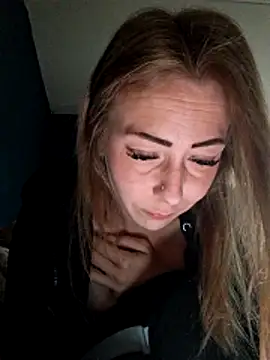 dewimp1 online show from April 18, 2026, 7:34 am