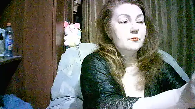 Russian Lara online show from April 1, 2026, 2:47 pm