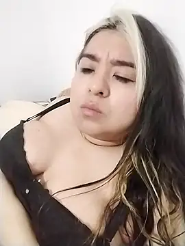 Snapshot of NaraHills_ chatting on February 14, 2026, 4:20 am NaraHills online show from February 14, 2026, 4:20 am