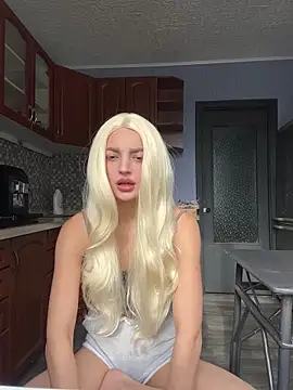 Snapshot of SashaPri chatting on February 15, 2026, 10:36 am SashaPri online show from February 15, 2026, 10:36 am