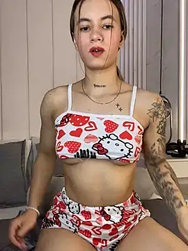 JuliaColemann online show from March 20, 2026, 12:10 pm