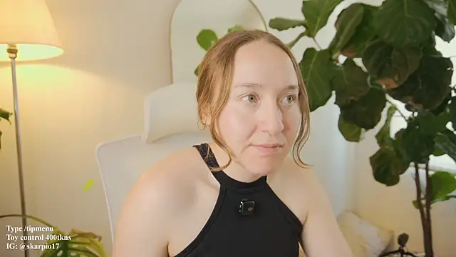 Scarlett NoirMuse online show from March 23, 2026, 5:28 pm