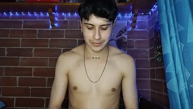 Snapshot of PaulDamico chatting on March 4, 2026, 9:32 pm PaulDamico online show from March 4, 2026, 9:32 pm