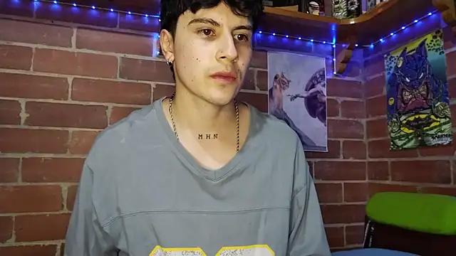 Snapshot of PaulDamico chatting on March 10, 2026, 11:21 pm PaulDamico online show from March 10, 2026, 11:21 pm