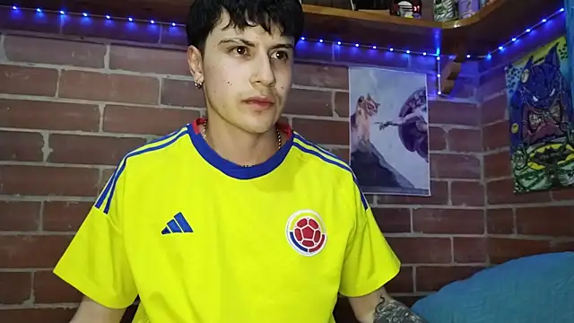 Snapshot of PaulDamico chatting on March 26, 2026, 10:48 pm PaulDamico online show from March 26, 2026, 10:48 pm