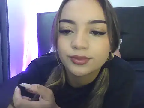 Snapshot of Itsgabyx chatting on February 7, 2026, 3:49 pm Itsgabyx online show from February 7, 2026, 3:49 pm