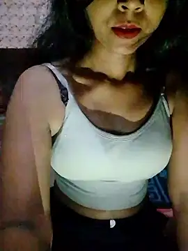 Snapshot of Ayesha_Khan1 chatting on April 1, 2026, 11:35 pm Ayesha Khan1 online show from April 1, 2026, 11:35 pm