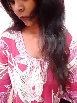 Snapshot of Ayesha_Khan1 chatting on April 6, 2026, 4:57 am Ayesha Khan1 online show from April 6, 2026, 4:57 am