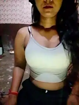 Snapshot of Ayesha_Khan1 chatting on April 7, 2026, 12:33 am Ayesha Khan1 online show from April 7, 2026, 12:33 am