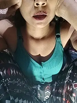 Snapshot of Ayesha_Khan1 chatting on April 15, 2026, 12:17 am Ayesha Khan1 online show from April 15, 2026, 12:17 am