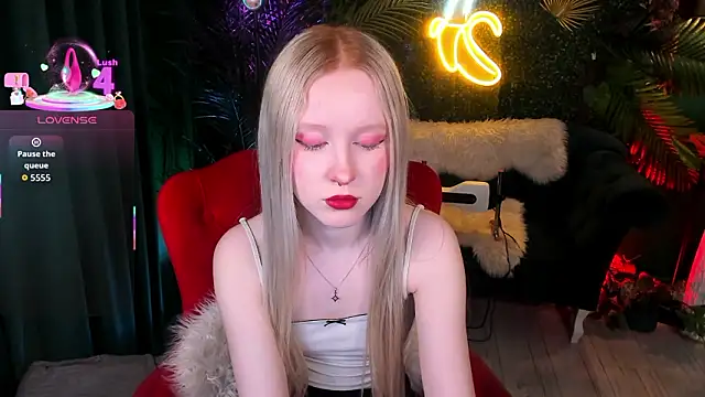 Snapshot of Sia_Hart chatting on February 26, 2026, 6:07 pm Sia Hart online show from February 26, 2026, 6:07 pm