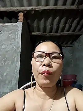 Snapshot of Nuna_689 chatting on April 23, 2026, 12:29 pm Nuna 689 online show from April 23, 2026, 12:29 pm