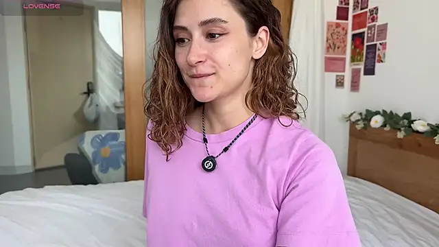 cutiemari online show from April 4, 2026, 4:11 am