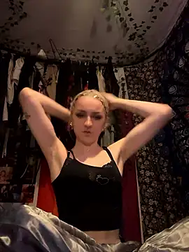 Snapshot of bambibabyy chatting on January 18, 2026, 4:00 pm bambibabyy online show from January 18, 2026, 4:00 pm