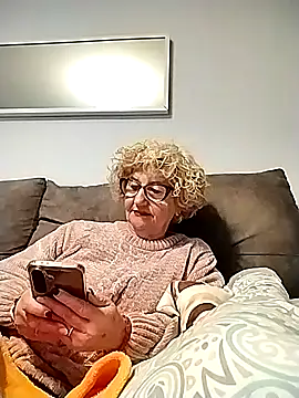 rosasuso online show from April 6, 2026, 7:15 pm