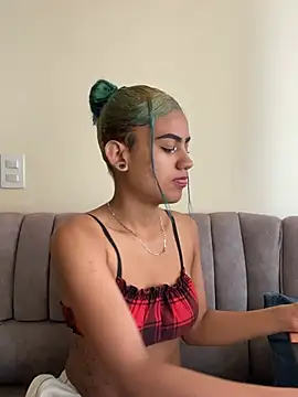 baby julieta5 online show from July 19, 2026, 2:10 pm