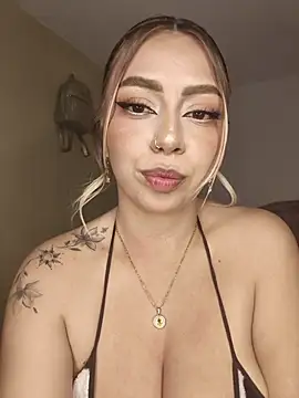 Snapshot of BellaDonna_16 chatting on April 21, 2026, 2:15 am BellaDonna 16 online show from April 21, 2026, 2:15 am