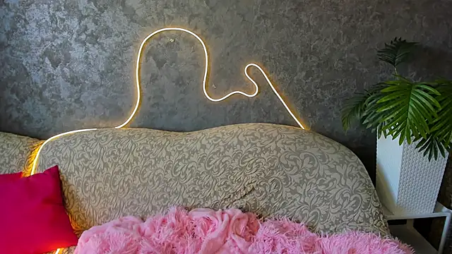 Snapshot of Dream_Olivia chatting on February 20, 2026, 6:26 am Dream Olivia online show from February 20, 2026, 6:26 am