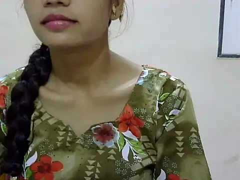 Snapshot of Kulsum_S chatting on June 14, 2026, 1:57 pm Kulsum S online show from June 14, 2026, 1:57 pm