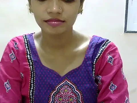 Snapshot of Kulsum_S chatting on June 18, 2026, 1:04 pm Kulsum S online show from June 18, 2026, 1:04 pm