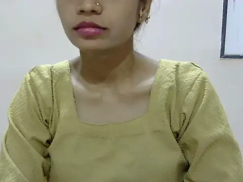 Snapshot of Kulsum_S chatting on June 19, 2026, 1:04 pm Kulsum S online show from June 19, 2026, 1:04 pm