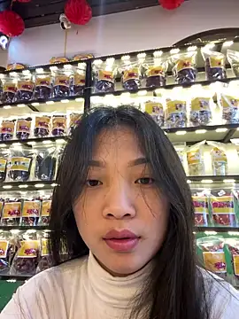 Lyn-be99 online show from March 22, 2026, 11:52 pm