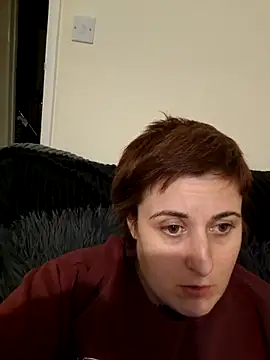 Snapshot of Tiara_XOX chatting on February 13, 2026, 5:25 am Tiara XOX online show from February 13, 2026, 5:25 am