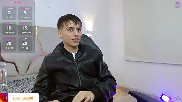 Snapshot of EVAN_TAY chatting on March 2, 2026, 3:09 am EVAN TAY online show from March 2, 2026, 3:09 am