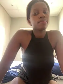 Snapshot of PrimaDonnaxx chatting on February 11, 2026, 2:55 pm PrimaDonnaxx online show from February 11, 2026, 2:55 pm