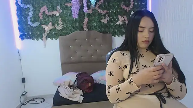 Snapshot of adara_cute_69 chatting on February 12, 2026, 7:53 pm adara cute 69 online show from February 12, 2026, 7:53 pm