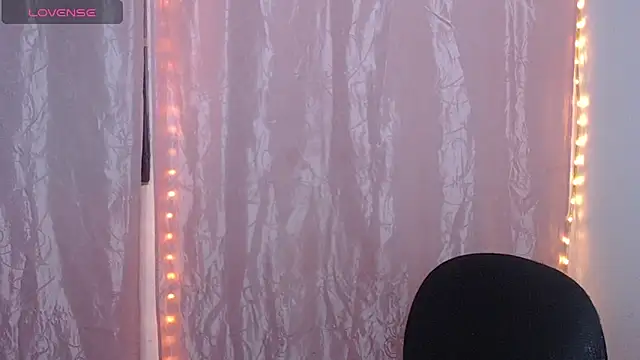 Snapshot of Anita23__ chatting on May 21, 2026, 1:12 am Anita23 online show from May 21, 2026, 1:12 am