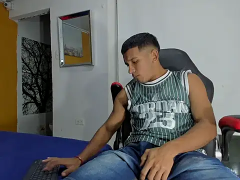 Snapshot of ricky_spensar23cm_ chatting on February 28, 2026, 2:12 am ricky spensar23cm online show from February 28, 2026, 2:12 am