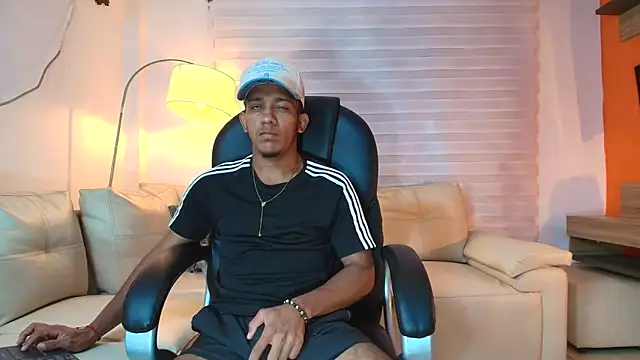 ricky spensar23cm  online show from April 12, 2026, 12:59 am