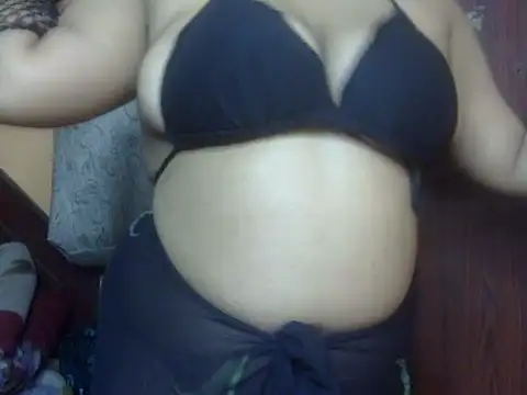 Samaira Juicy143 online show from March 17, 2026, 8:45 pm