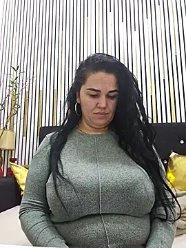 Snapshot of VickyVice chatting on February 4, 2026, 5:41 pm VickyVice online show from February 4, 2026, 5:41 pm