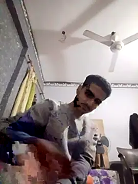 Snapshot of Medo_king1 chatting on February 6, 2026, 3:04 pm Medo king1 online show from February 6, 2026, 3:04 pm