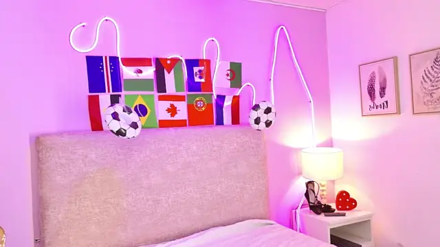 Snapshot of Kiikilove149 chatting on June 25, 2026, 6:12 pm Kiikilove149 online show from June 25, 2026, 6:12 pm