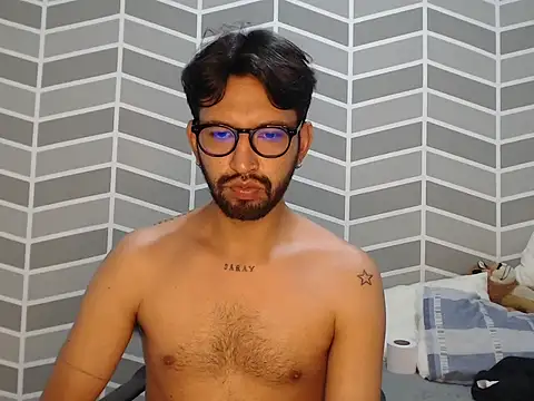 Snapshot of thomass1018 chatting on April 11, 2026, 2:16 am thomass1018 online show from April 11, 2026, 2:16 am