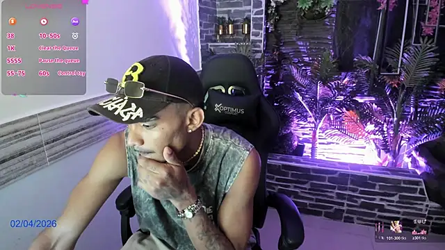 Snapshot of Rpoolrboy chatting on April 2, 2026, 4:32 am Rpoolrboy online show from April 2, 2026, 4:32 am