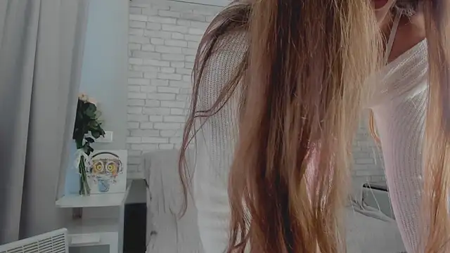 Snapshot of calystria chatting on February 15, 2026, 7:16 am calystria online show from February 15, 2026, 7:16 am