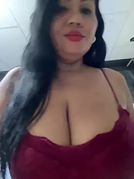 Savage-milf online show from March 15, 2026, 5:35 am
