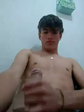 Snapshot of Aragoza-18 chatting on February 17, 2026, 5:48 am Aragoza-18 online show from February 17, 2026, 5:48 am