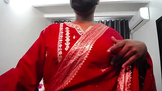 Snapshot of kavya_suri_ chatting on February 17, 2026, 3:19 pm kavya suri online show from February 17, 2026, 3:19 pm