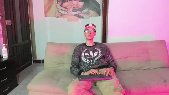 Snapshot of Vlad__night chatting on March 3, 2026, 3:34 am Vlad night online show from March 3, 2026, 3:34 am